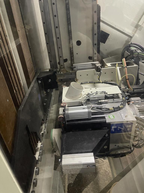 Виставлений на продаж свердлильний верстат з ЧПУ - Morbidelli cx 100 Виставлений на продаж свердлильний верстат з ЧПУ - Morbidelli cx 100